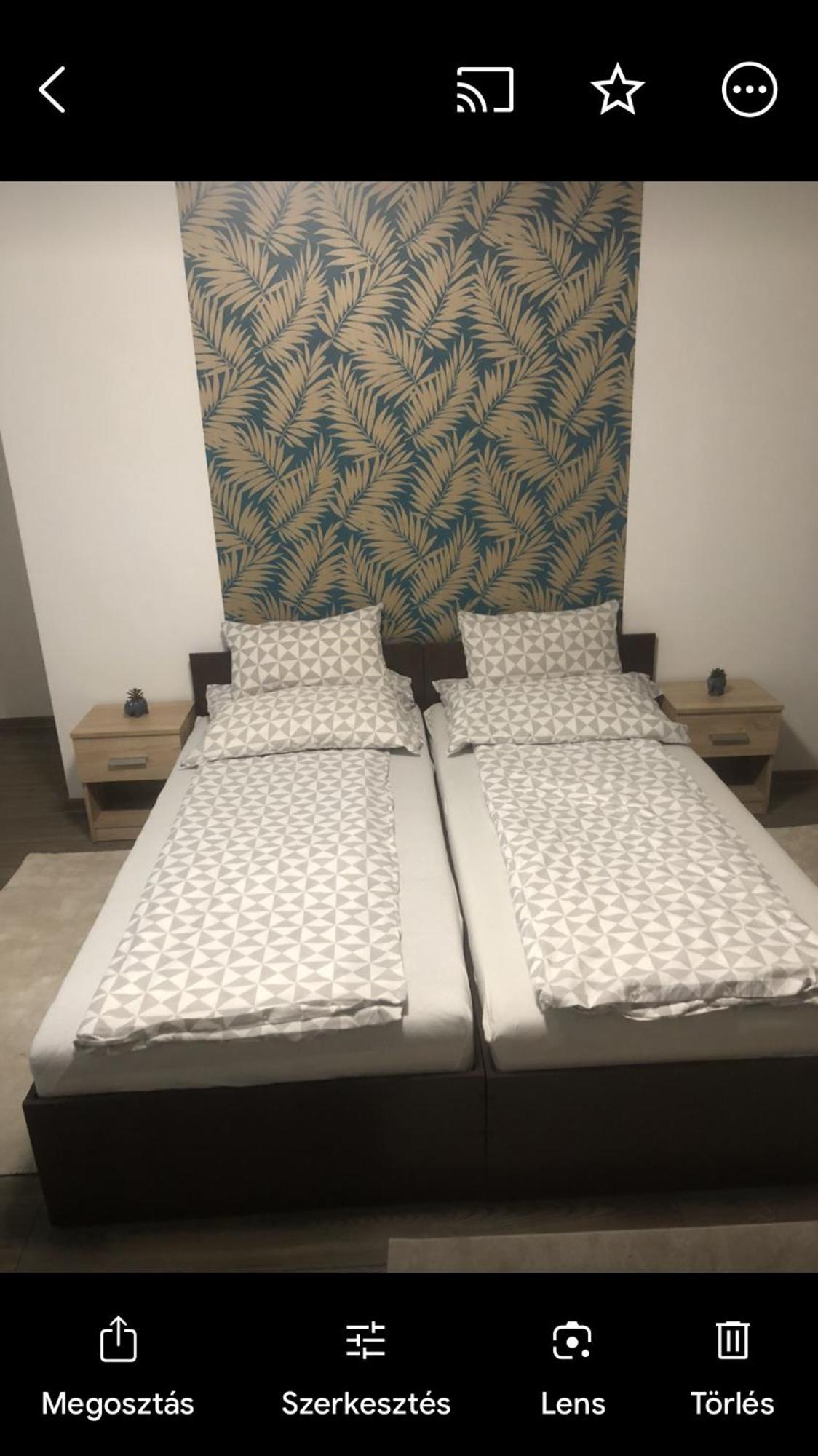 Agi Fogado Apartment Kisujszallas Екстериор снимка
