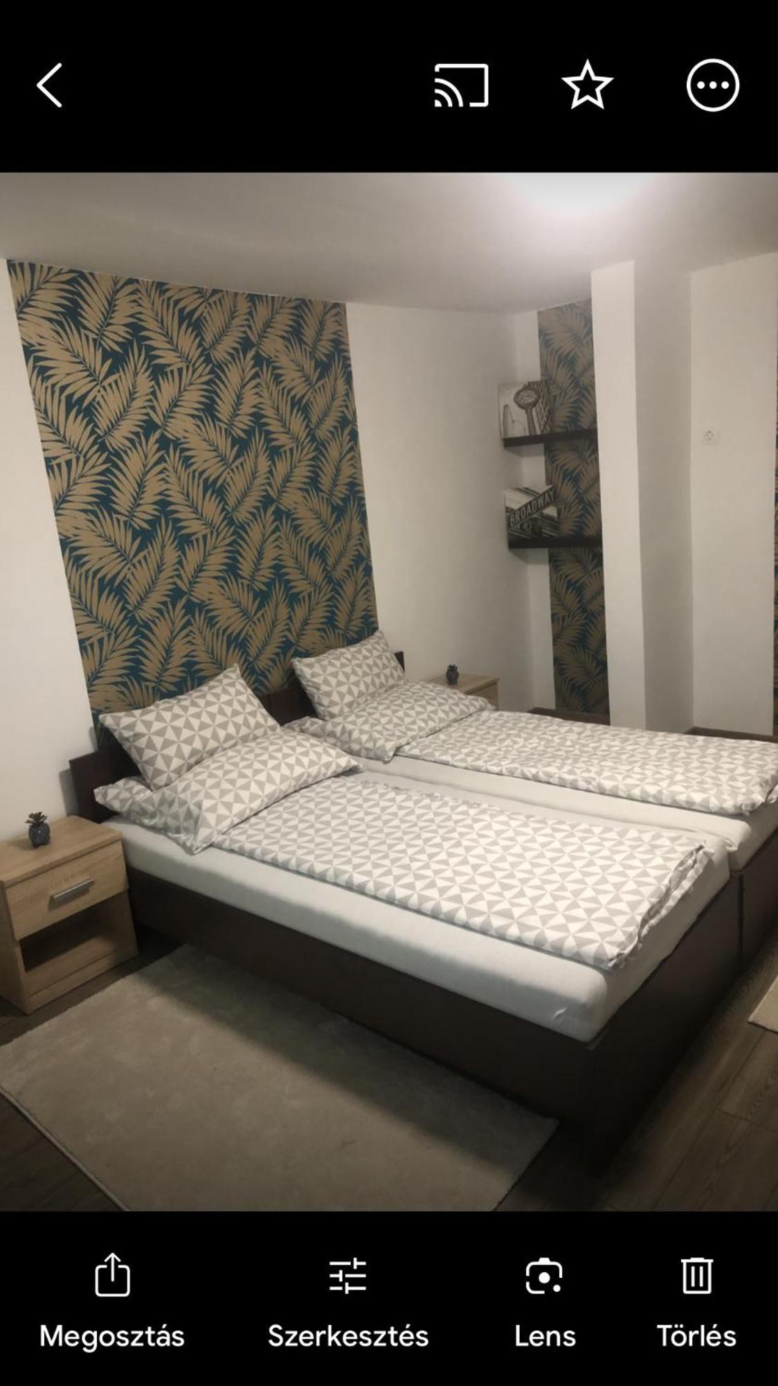 Agi Fogado Apartment Kisujszallas Екстериор снимка